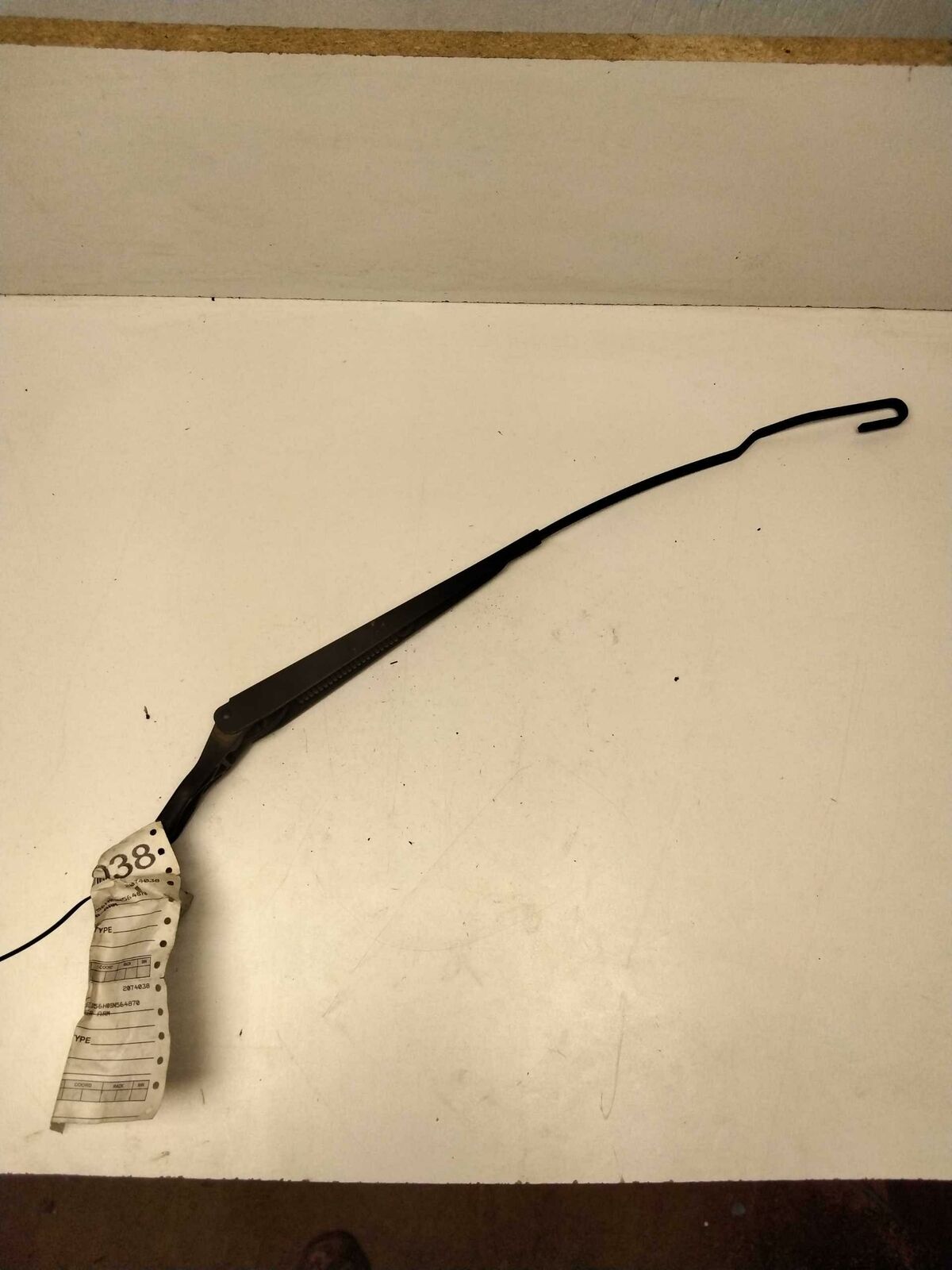 Wiper Arm CHRYSLER CIRRUS 95