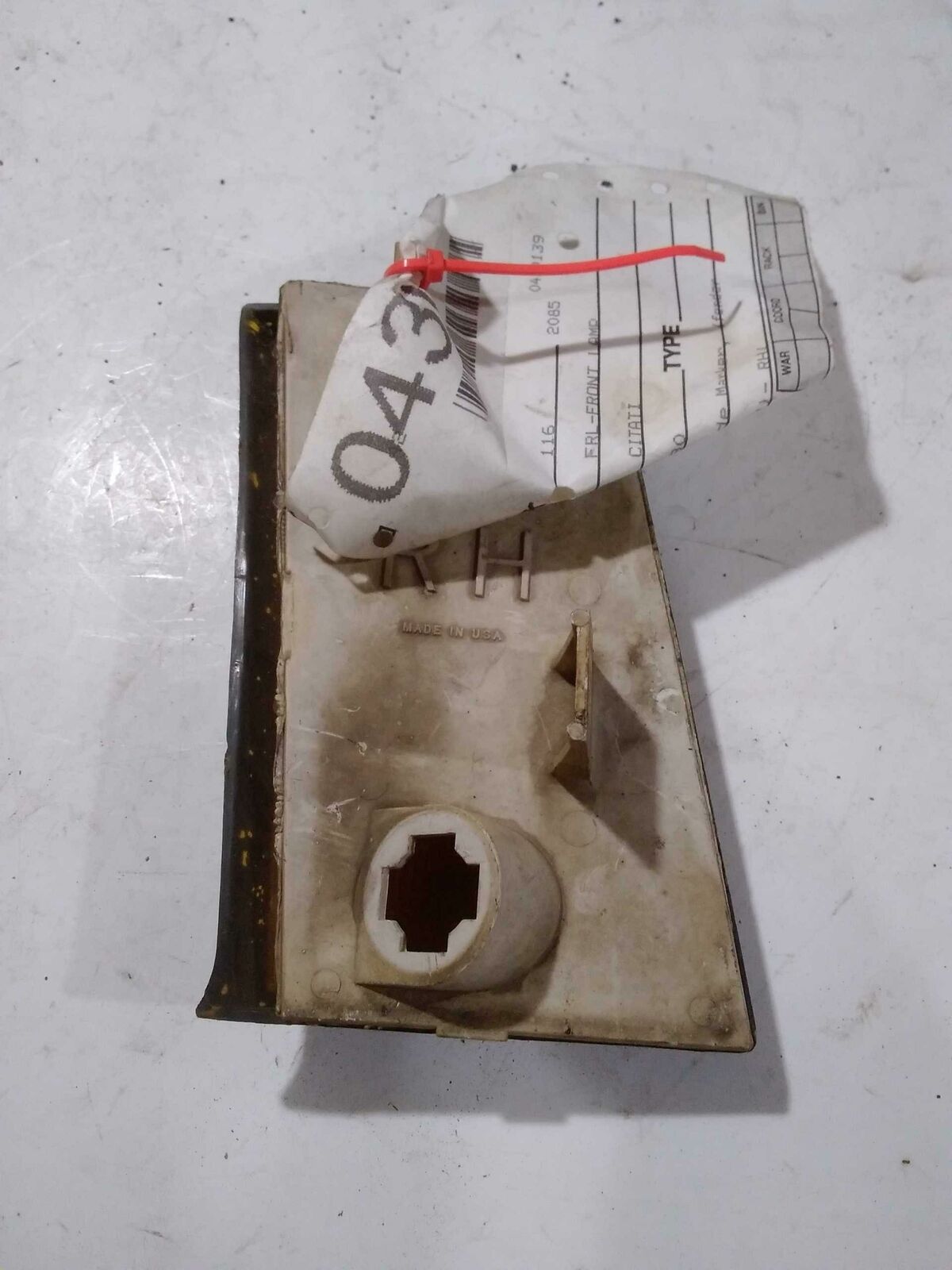 Front Lamp CHEVY CITATION Right 80 81 82 83 84 85