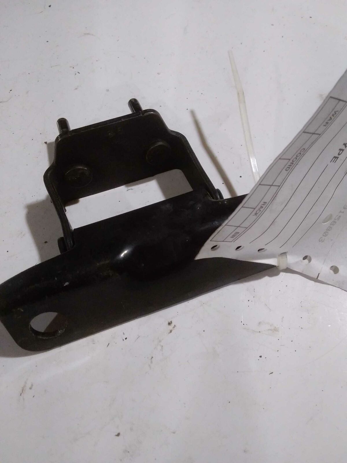 Lid Hinge SATURN VUE Rl 04