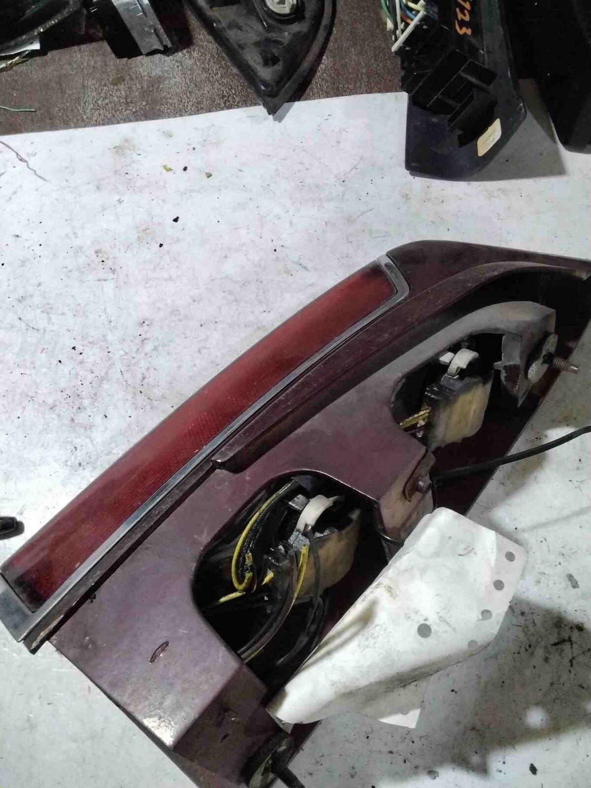 Tail Light Assembly CADILLAC ELDORADO Left 88 89 90 91