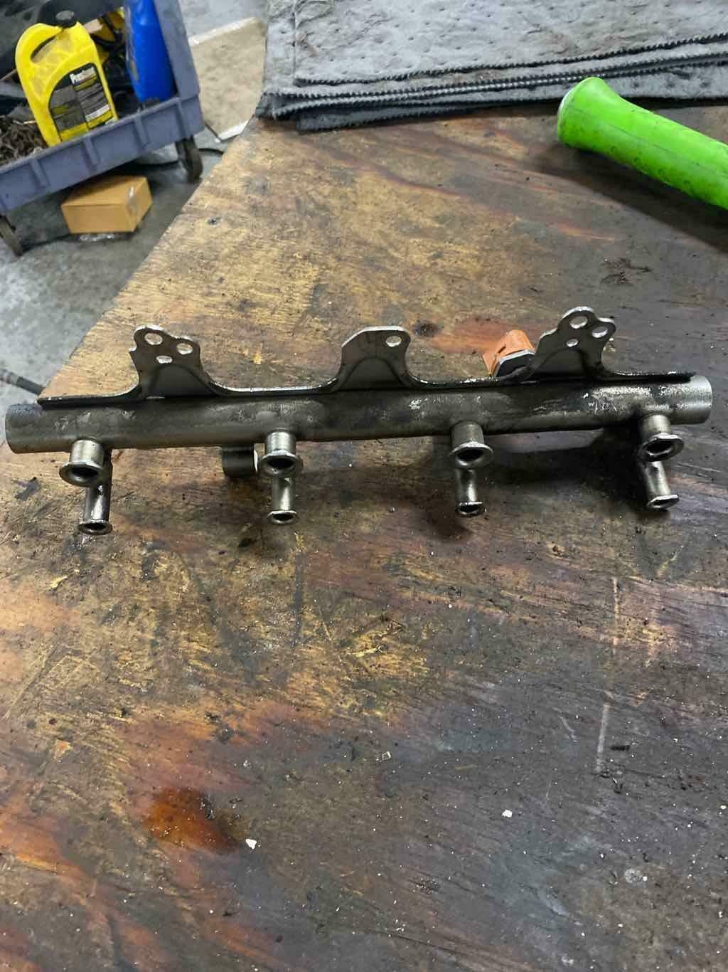 Fuel Injection Rail VW CC 10