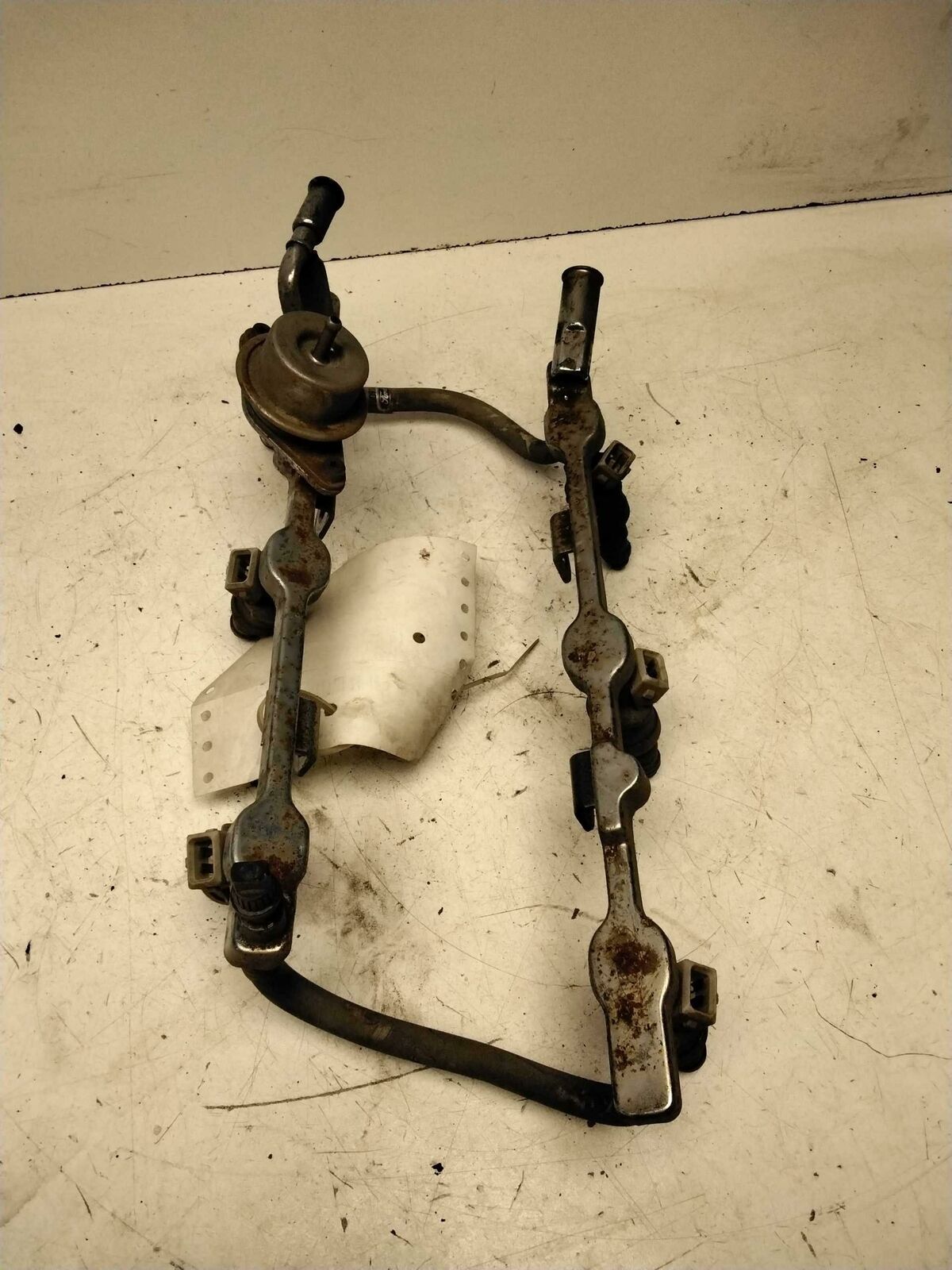 Misc Fuel Injection Parts FORD TAURUS 96 97 98 99