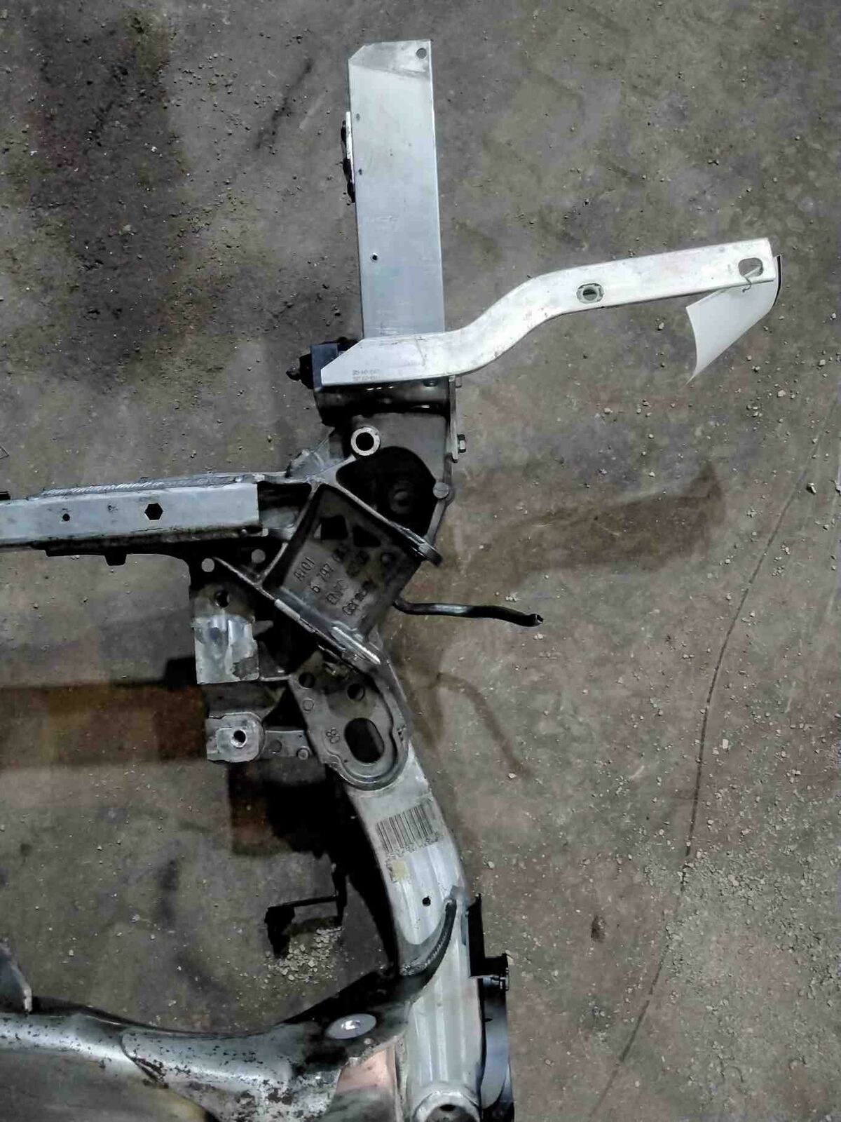 Undercarriage Crossmember BMW 550I 11 12 13 14 15 16