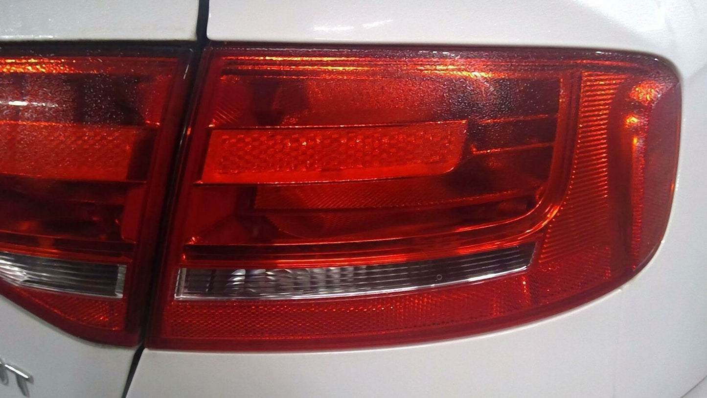 Tail Light Assembly AUDI A4 Right 09 10 11 12