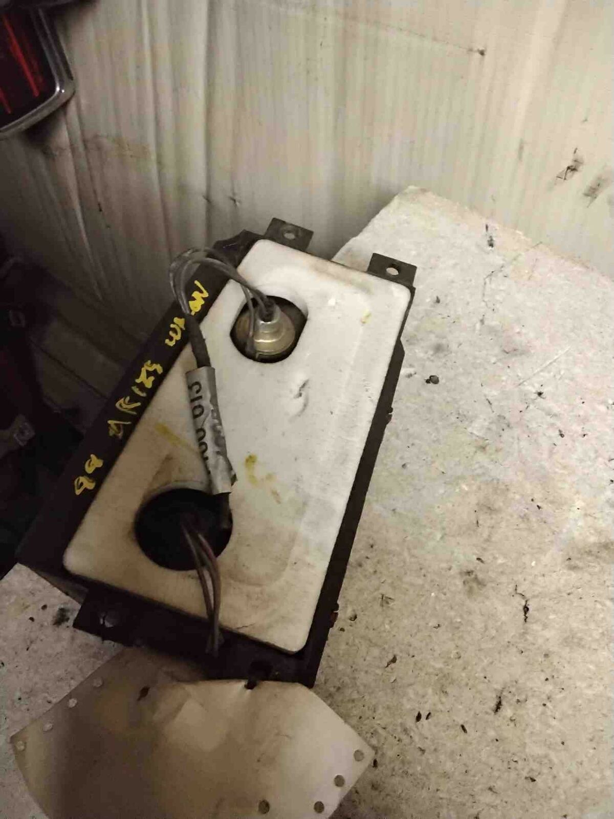 Tail Light Assembly PLYMOUTH ARIES Right 81 82 83 84 85 86 87 88