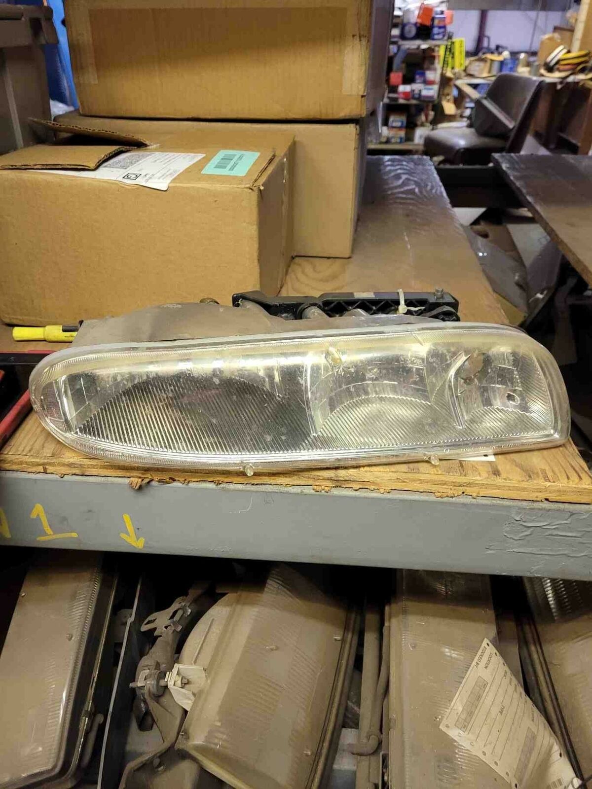 Headlamp Assembly OLDS EIGHTY-EIGHT 88 Right 96 97 98 99
