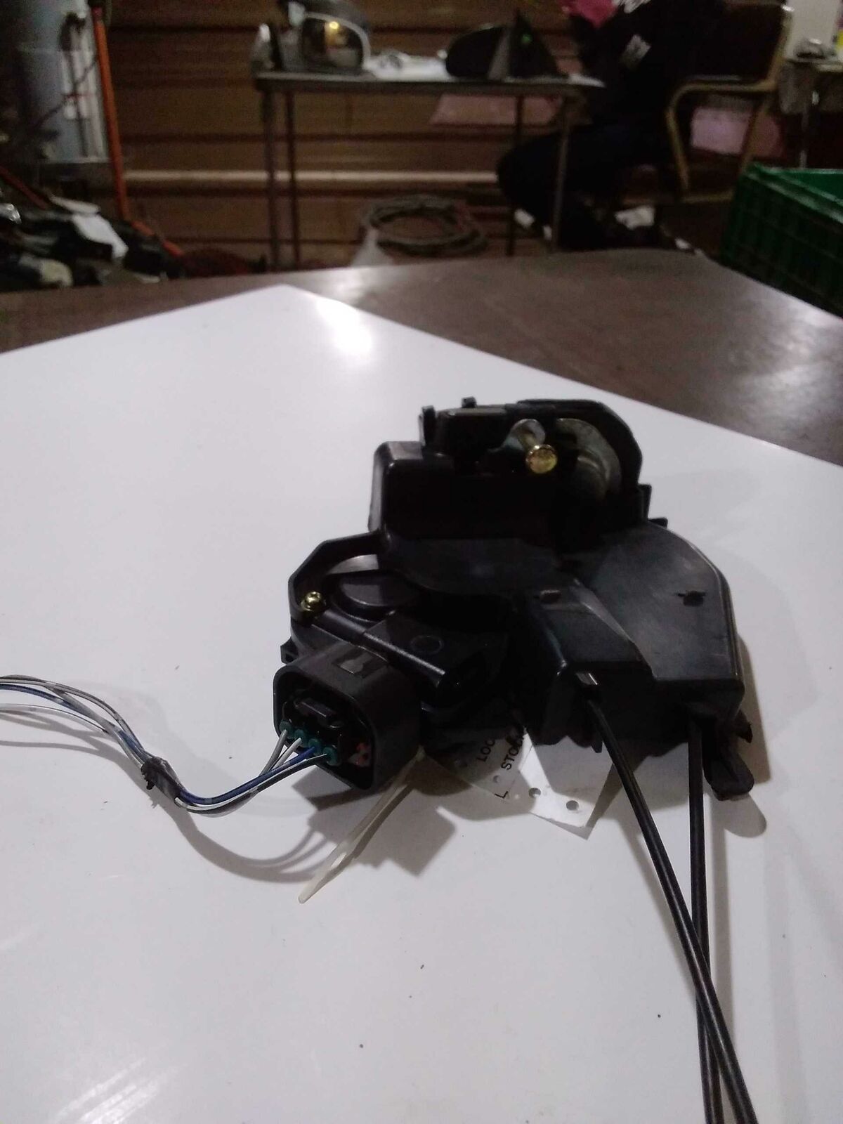 Rear Door Latch TOYOTA HIGHLANDER Right 04