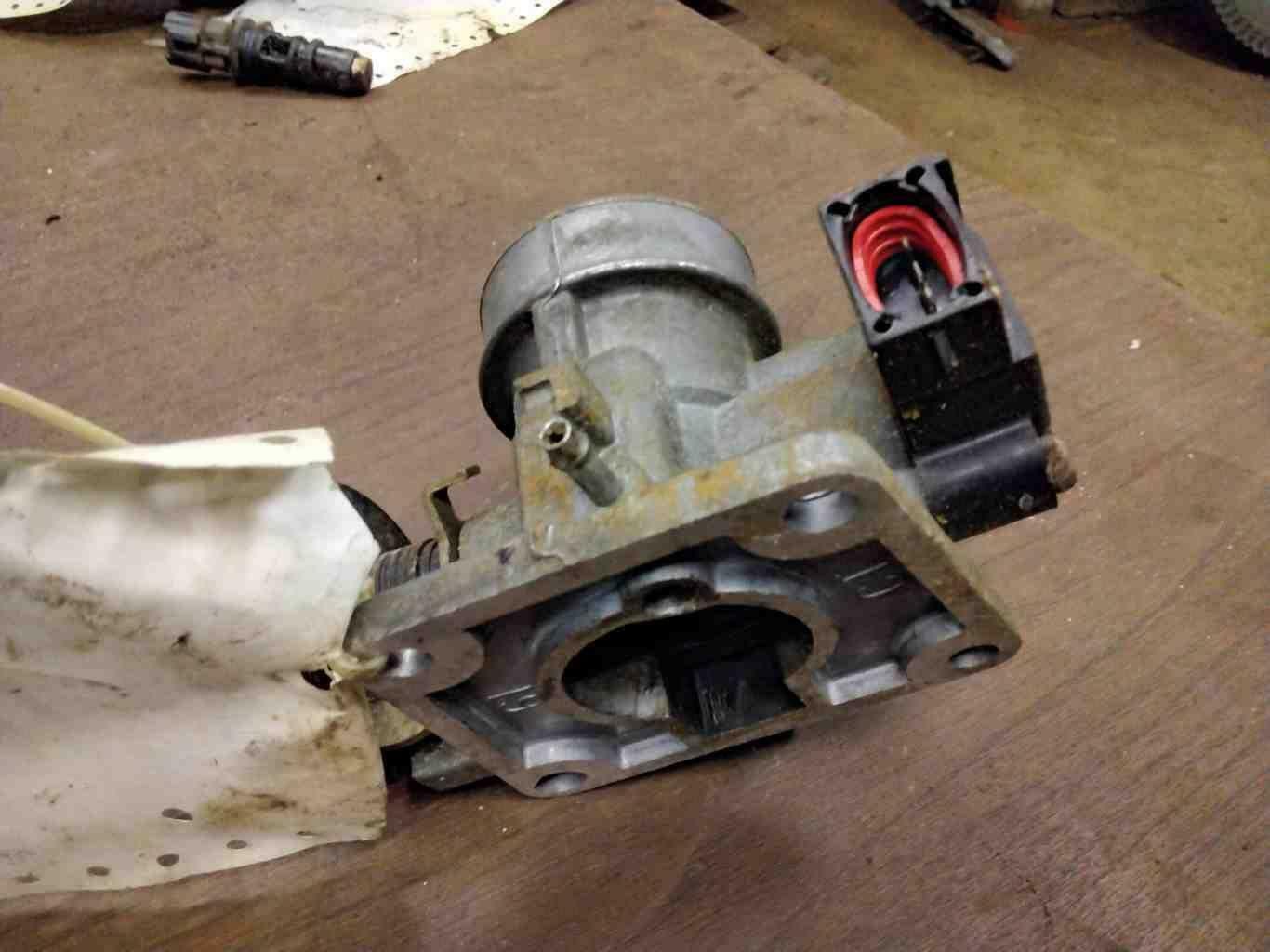 Throttle Body/valve Assy FORD ESCORT 97