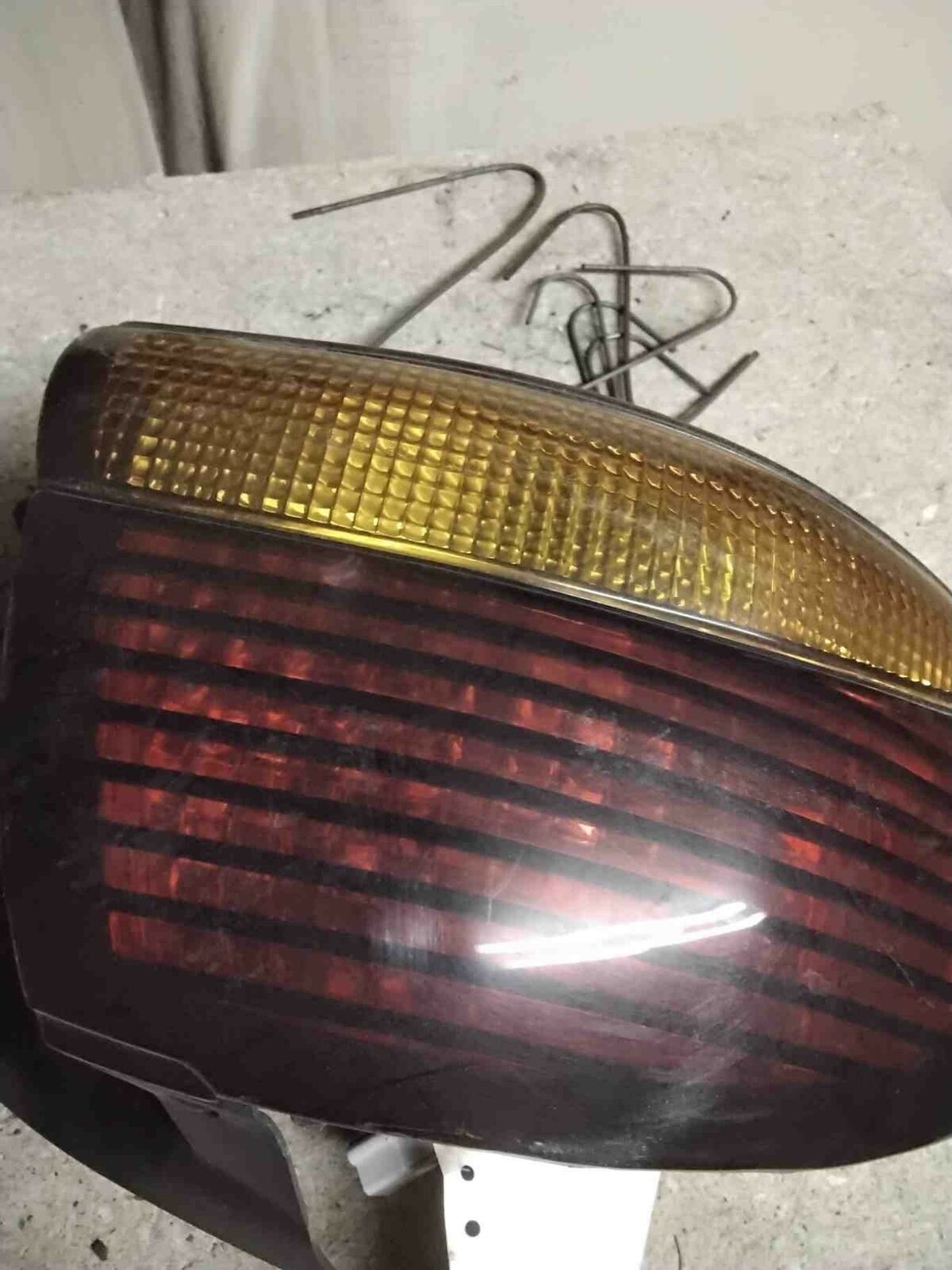 Tail Light Assembly PONTIAC BONNEVILLE Left 96 97 98 99