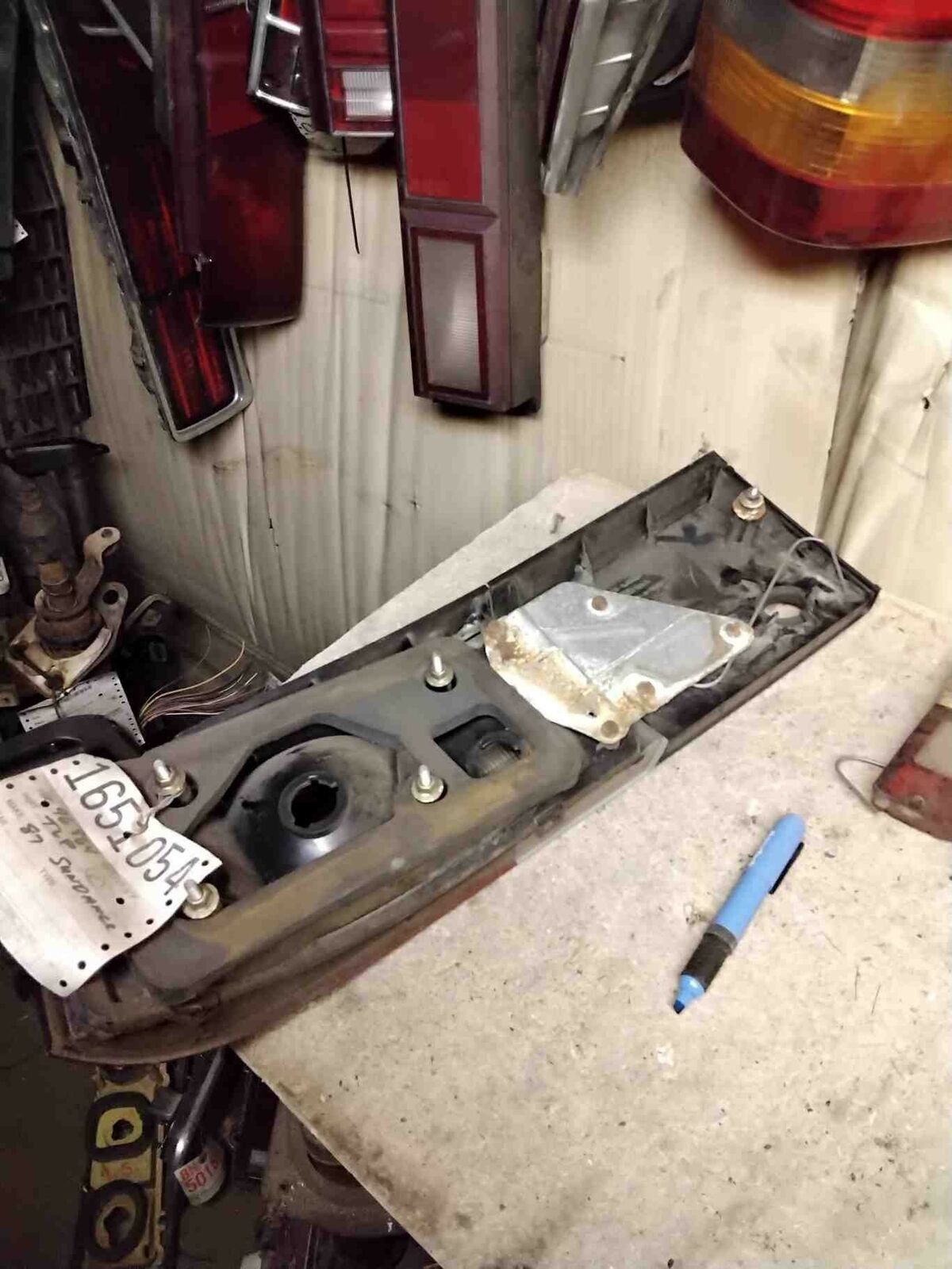 Tail Light Assembly PLYMOUTH SUNDANCE Right 87 88