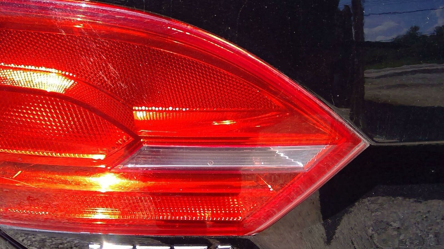 Tail Light Assembly JETTA EXCEPT GLI Left 11 12 13 14 Lid Mounted