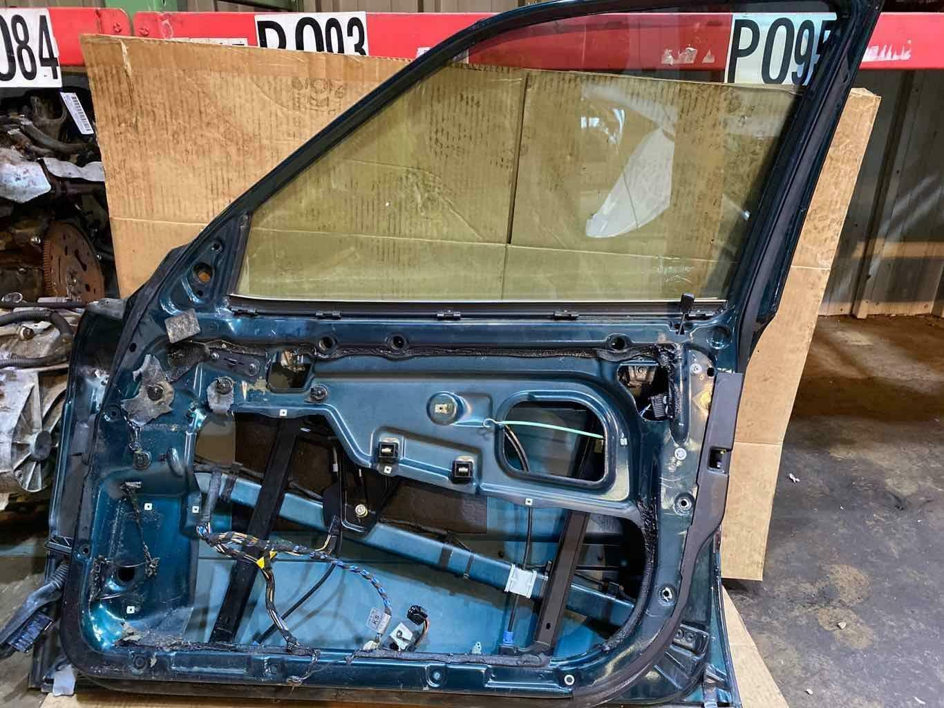 Front Door BMW 740I Right 95 96 97 98 99 00 01