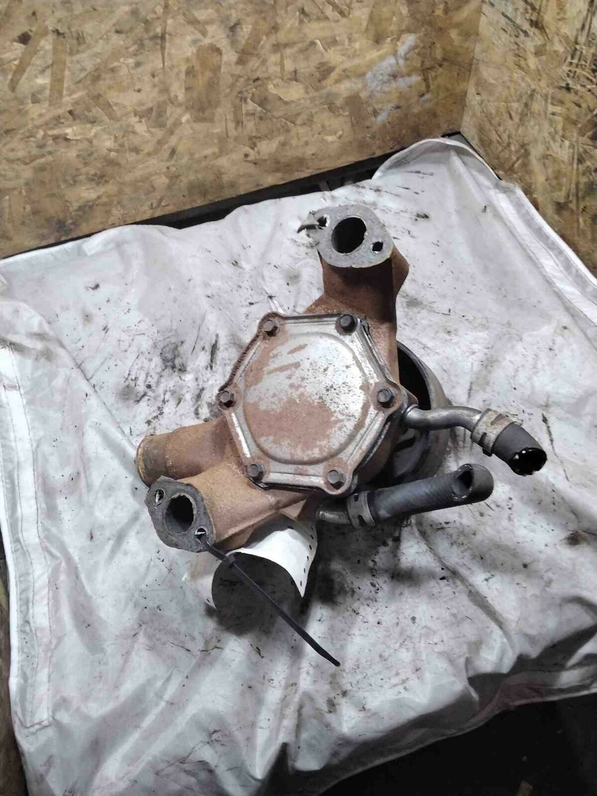 Coolant Pump CHEVY PICKUP 3500 96 97 98 99 00