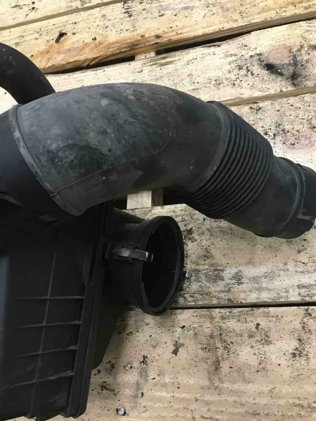 Air Cleaner BMW X5 01