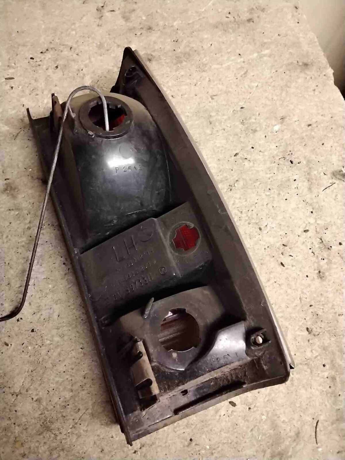 Tail Light Assembly S10/S15/SONOMA TRUCK Left 82 - 93