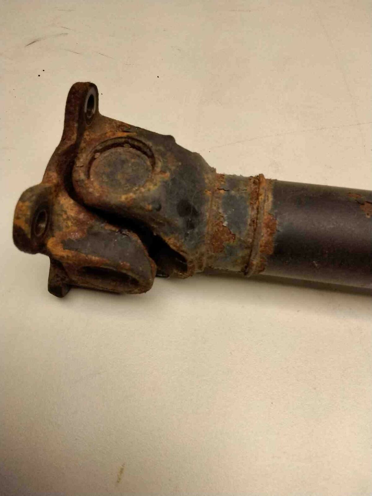 Front Drive Shaft BMW 530I 06 07