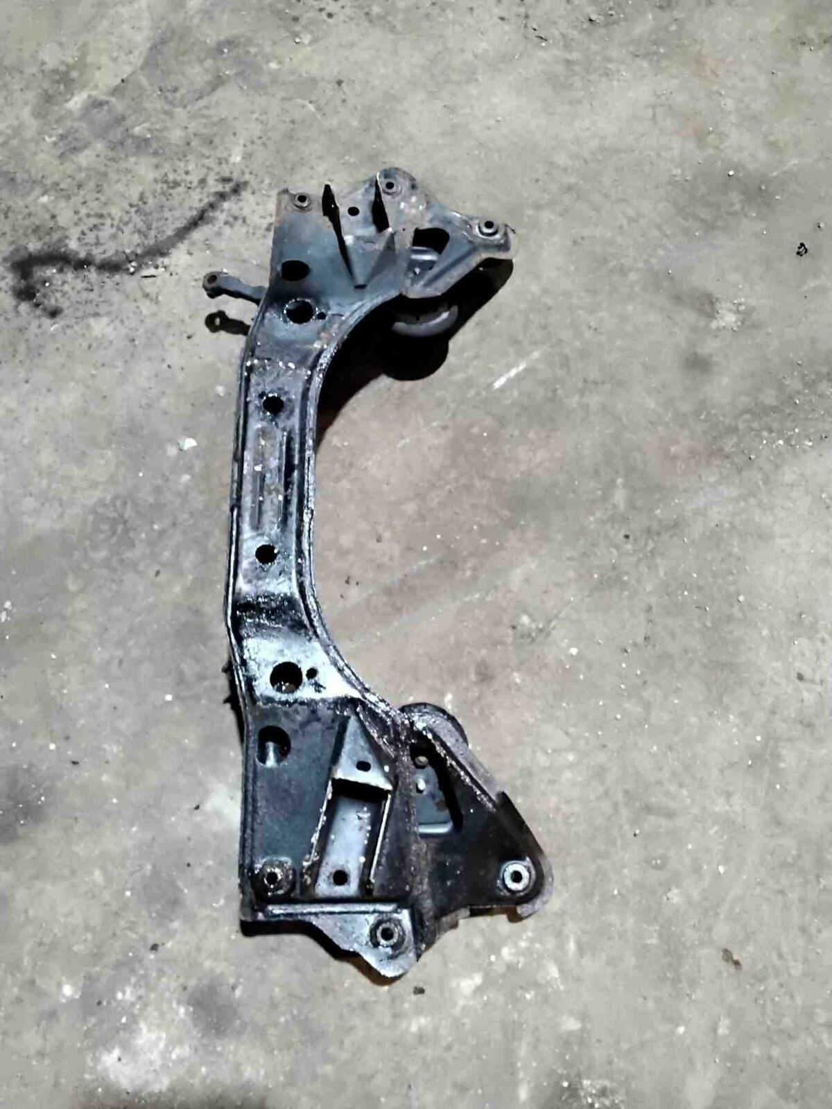 Undercarriage Crossmember BMW 840I 94 95 96 97