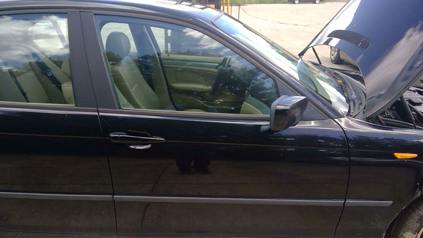 Front Door BMW 325I Right 01 02 03 04 05