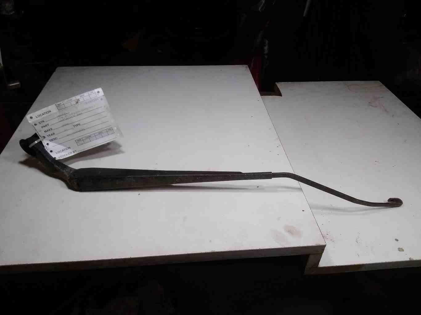 Wiper Arm CHRYSLER 300M 99