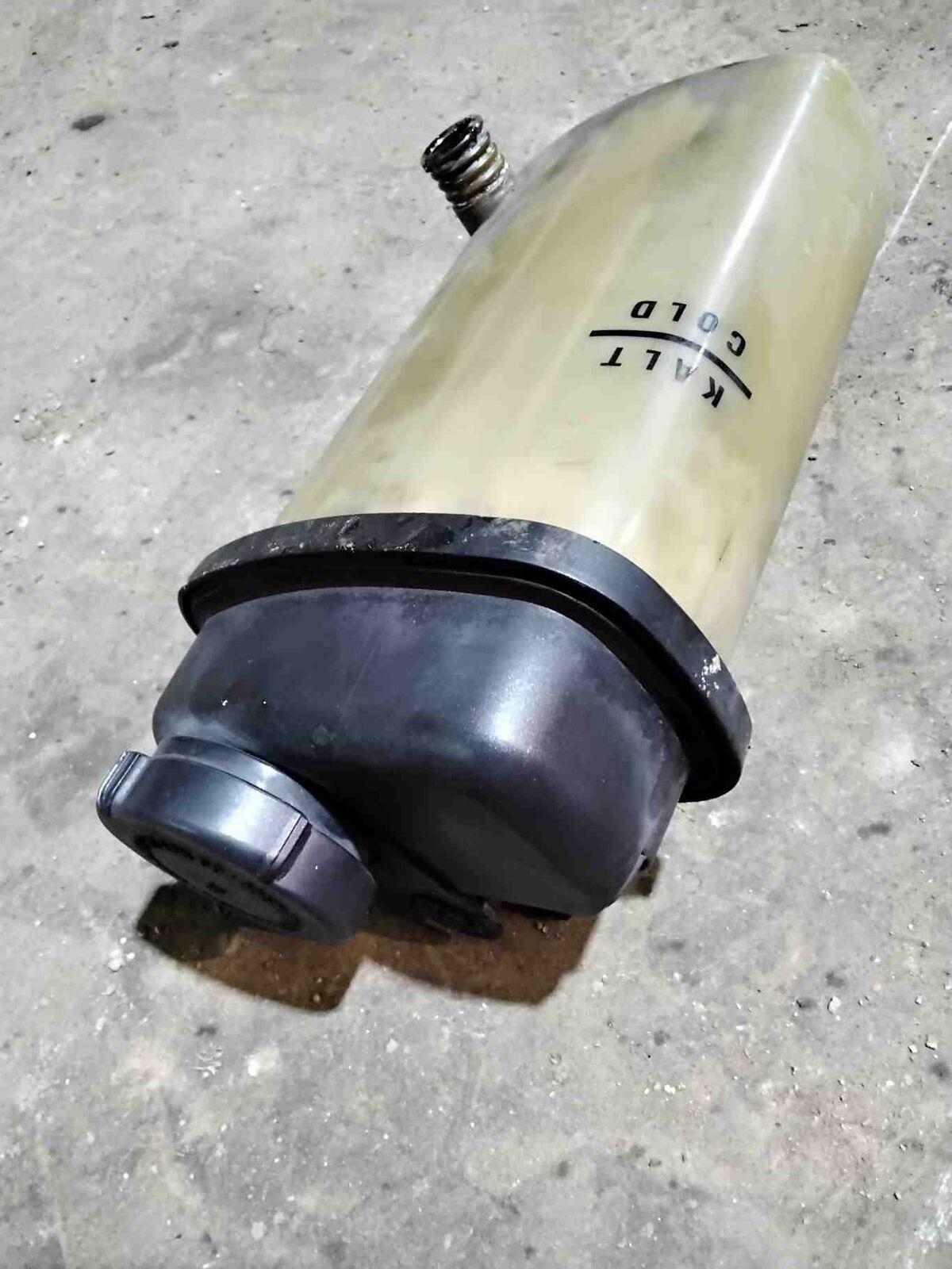 Coolant Recovery Bottle BMW 840I 94