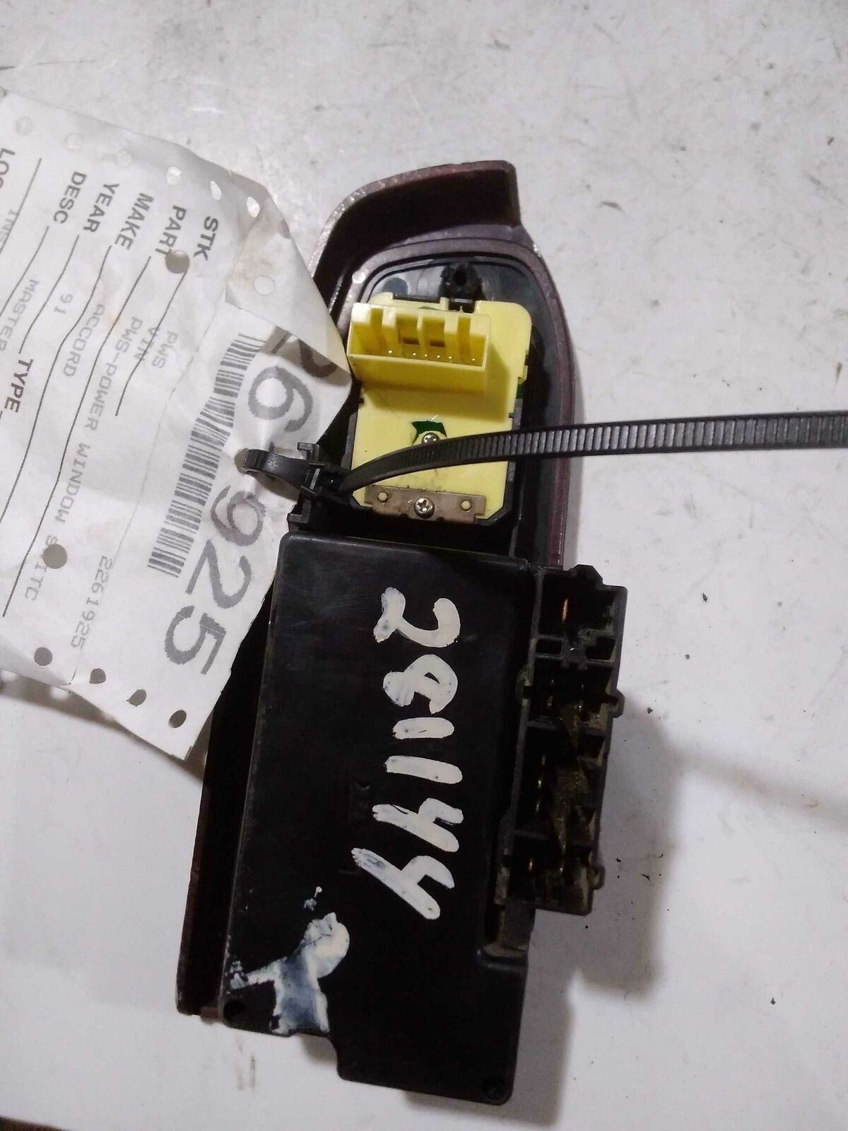 Door Switch Front HONDA ACCORD 91