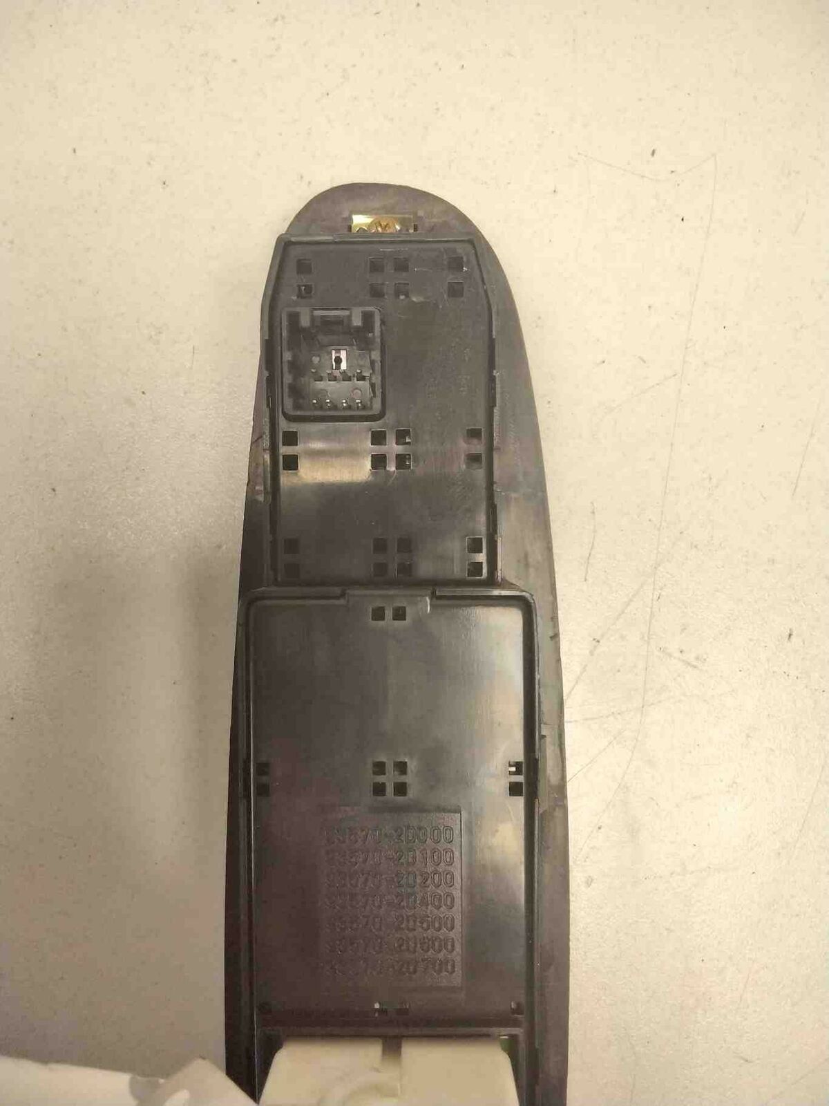 Door Switch Front HYUNDAI ELANTRA 01 02 03 04 05 06