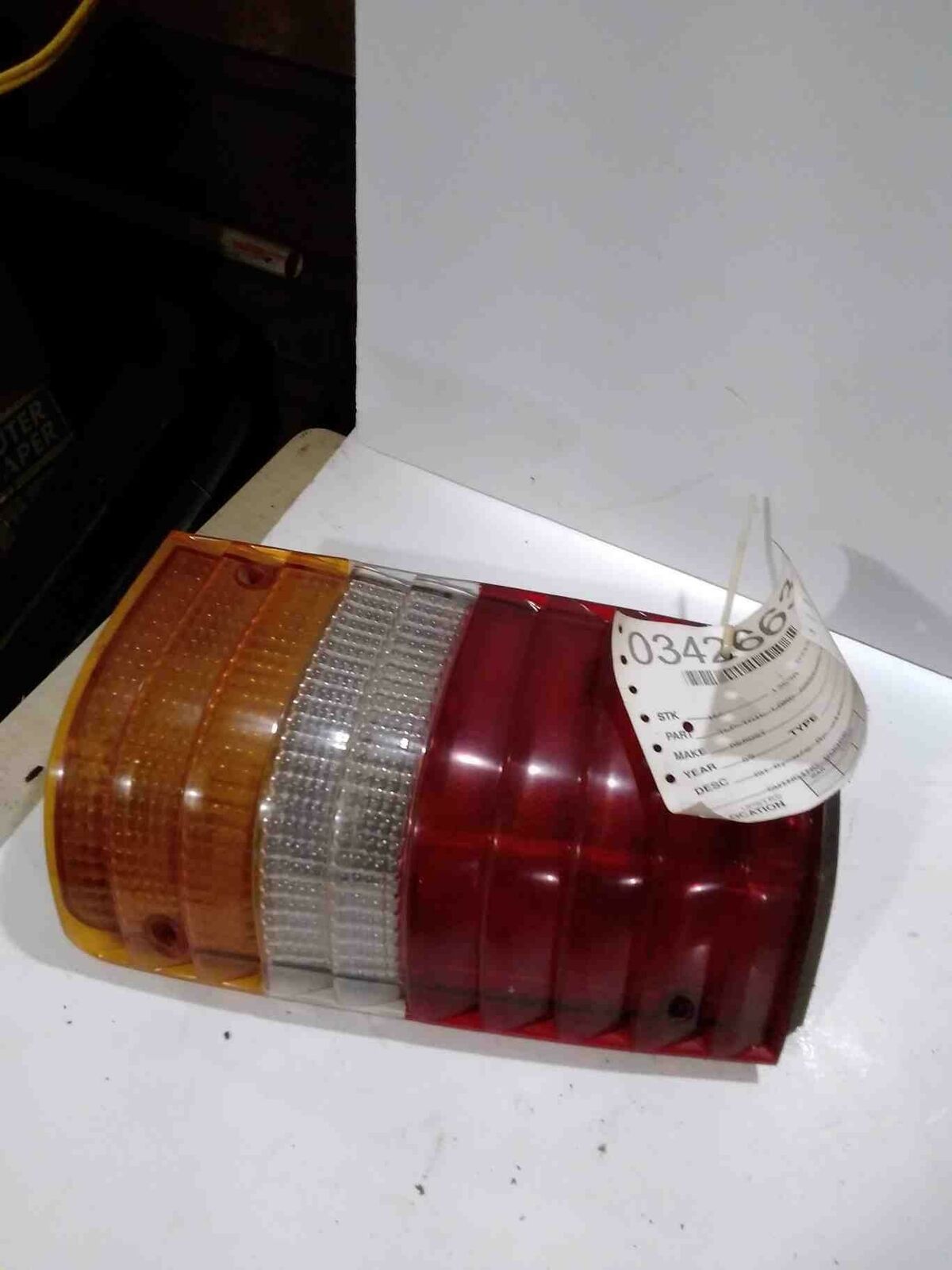 Tail Light Assembly FORD AEROSTAR Right 86 87 88 89 90 91 92 93 94 95
