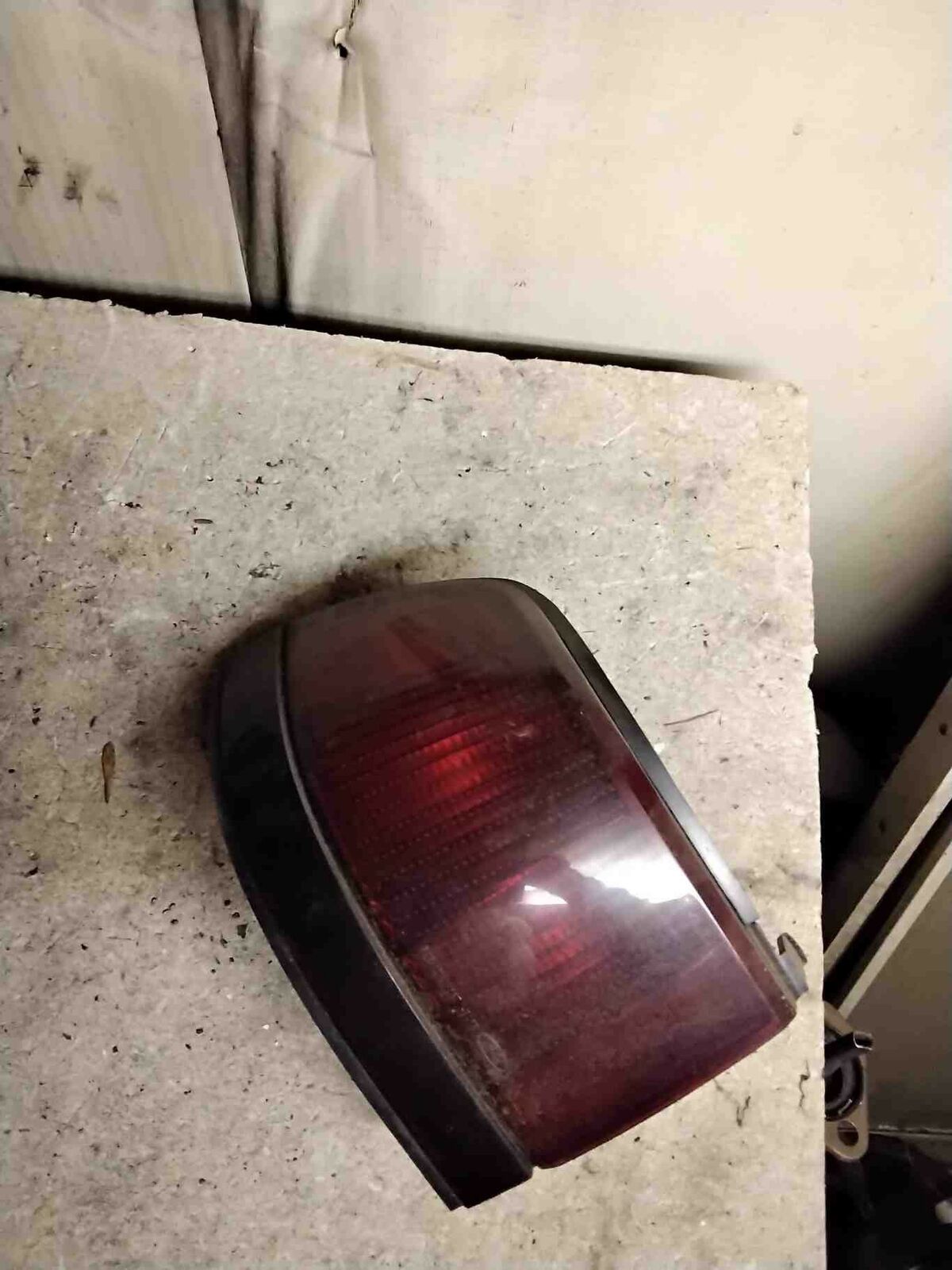 Tail Light Assembly MERCURY TRACER Left 94 95 96