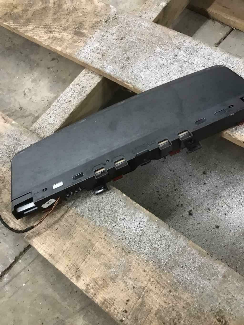 BMW F01 3rd Mounted Brake Light Assembly 63 25 7 182 211