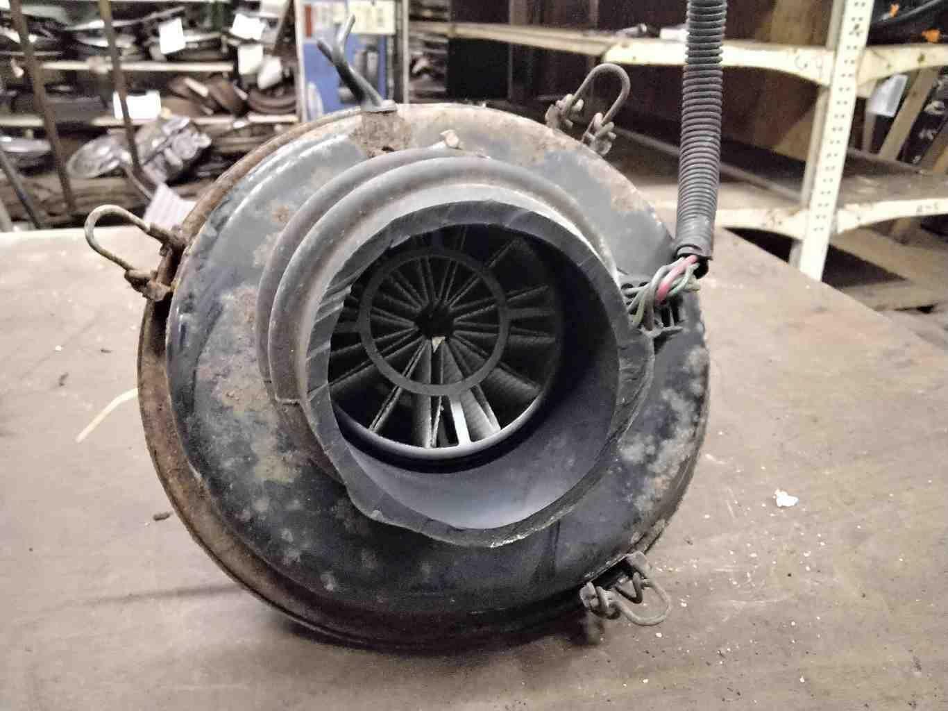Air Flow Meter CHRYSLER COLT 87 88 89 90 91 92
