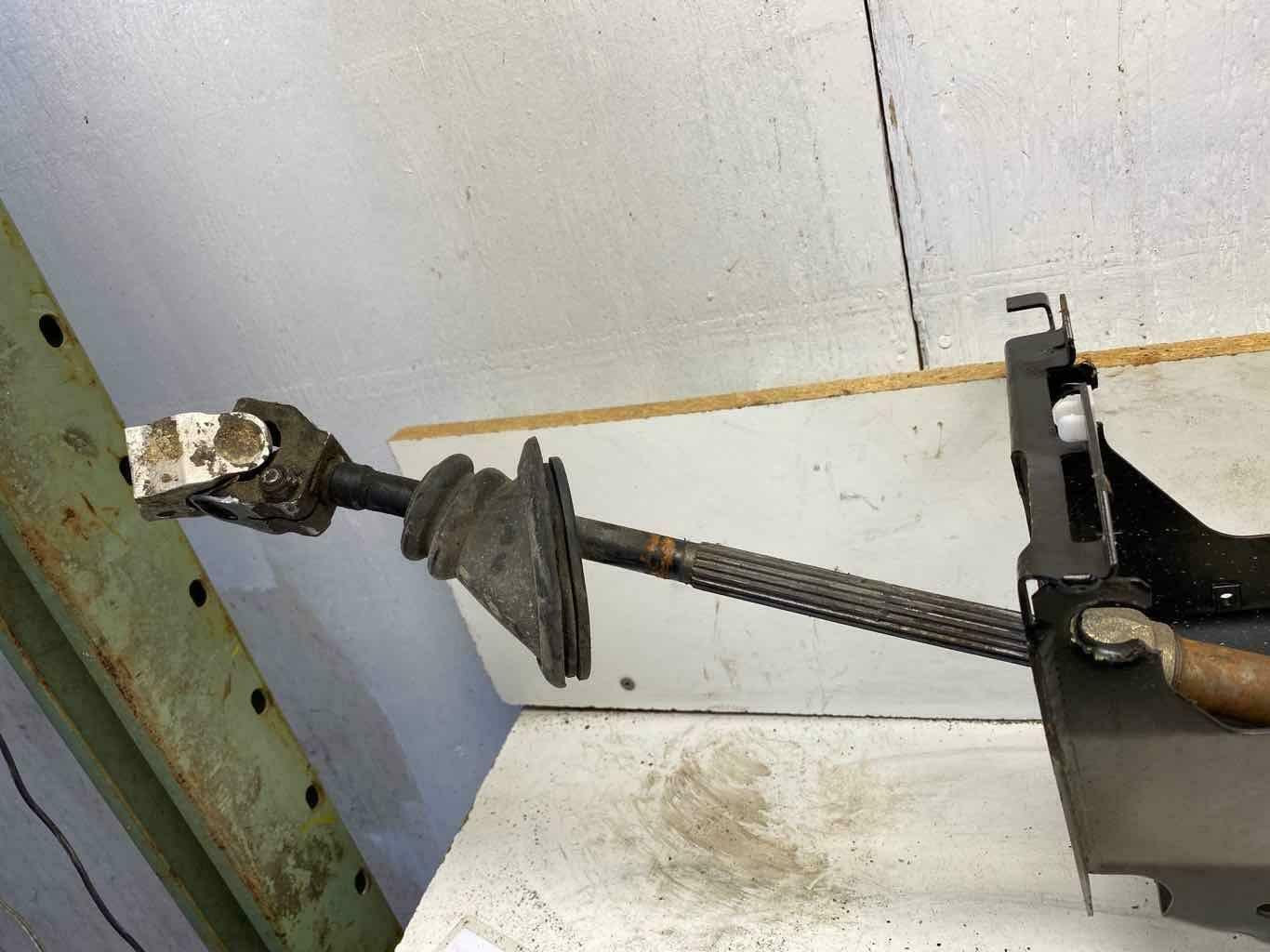 Tilt / Telescopic Steering Column BMW 840I 94