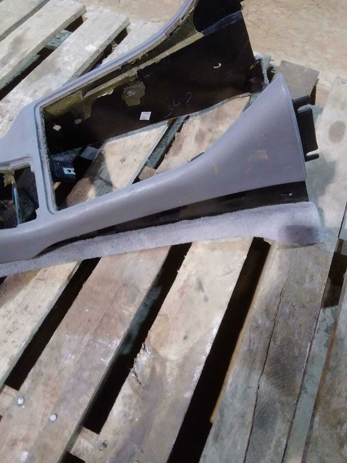 BMW E31 8 Series Center Console 51 16 8 169 060