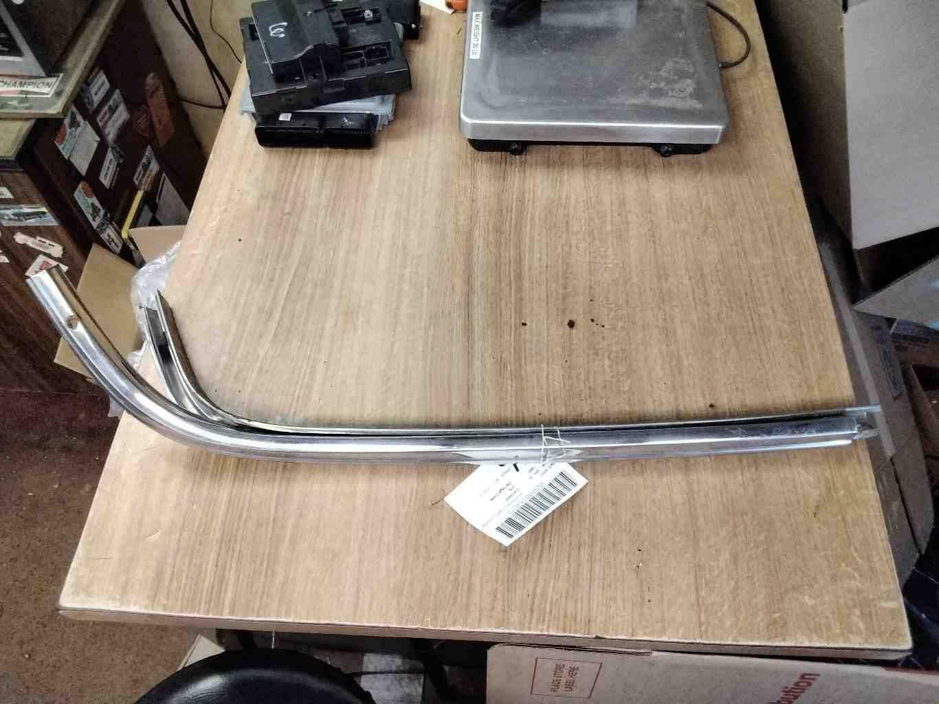 Rear Window Upper Moulding 2 pieces CHEVY El Camino 1980