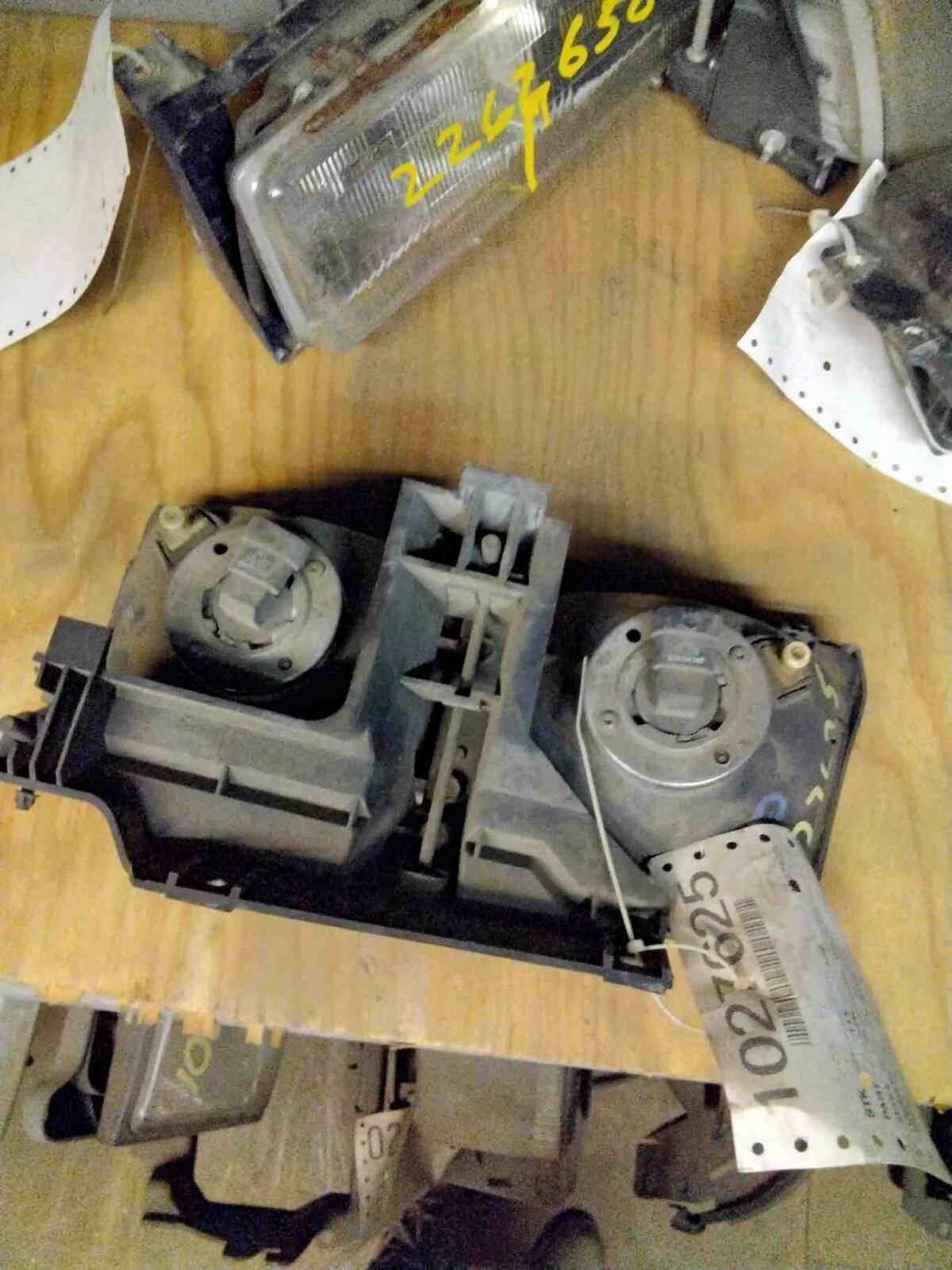 Headlamp Assembly CADILLAC DEVILLE Right 89 90