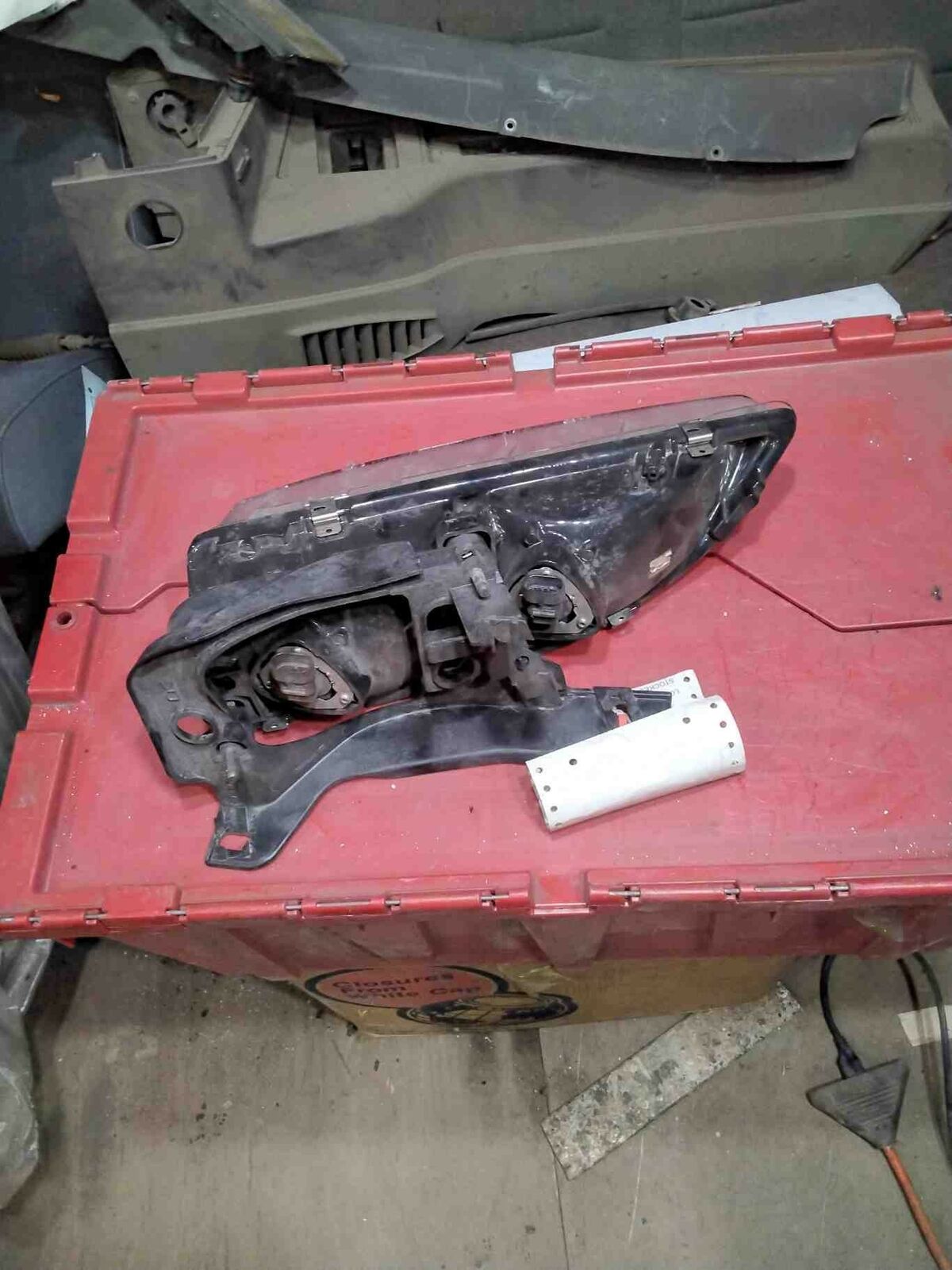 Headlamp Assembly CHEVY CAVALIER Right 95 96 97 98 99