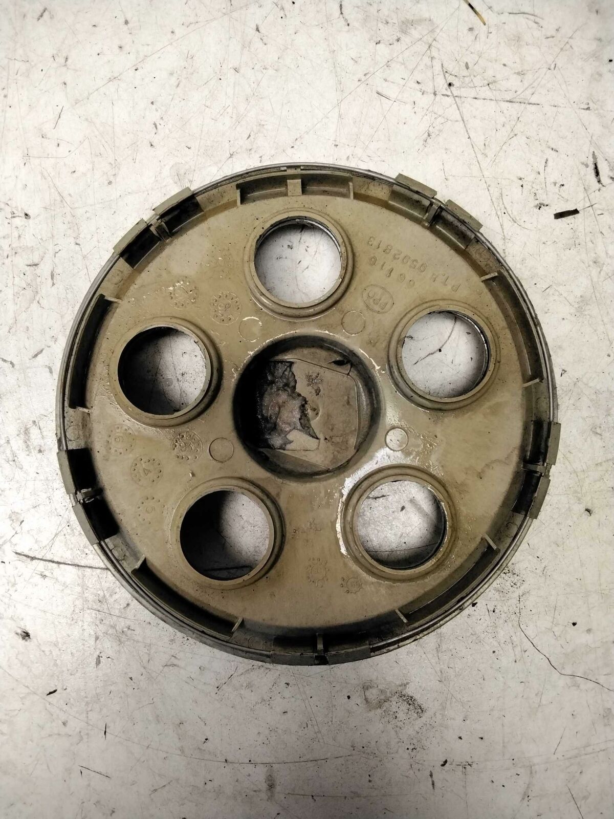 Center Cap BUICK LESABRE 99