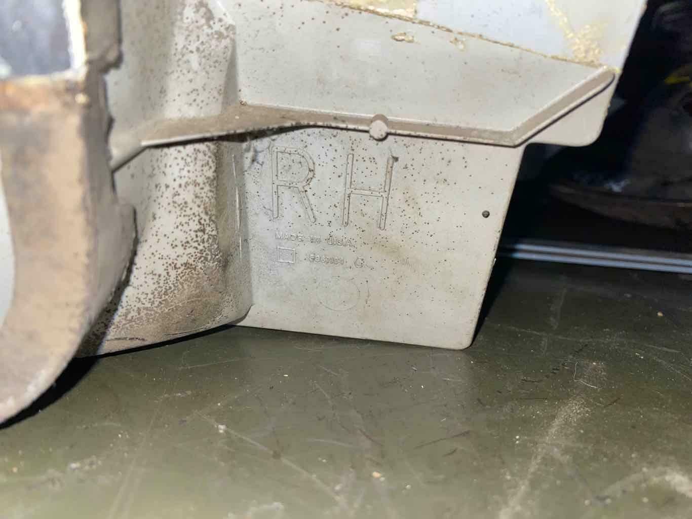 Tail Light Assembly PONTIAC GRAND PRIX Right 79