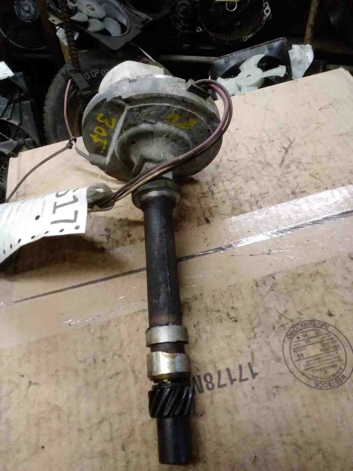 Distributor CHEVROLET (FULL SIZE) 85