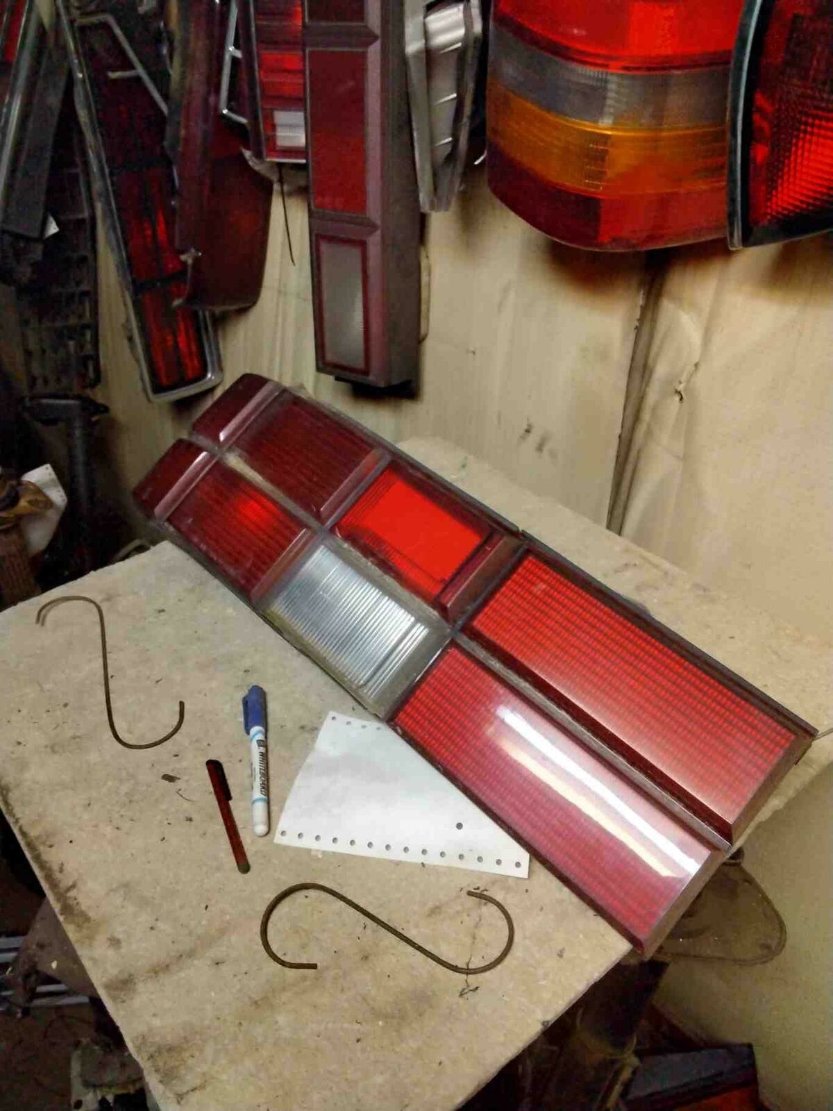 Tail Light Assembly PLYMOUTH SUNDANCE Left 87 88