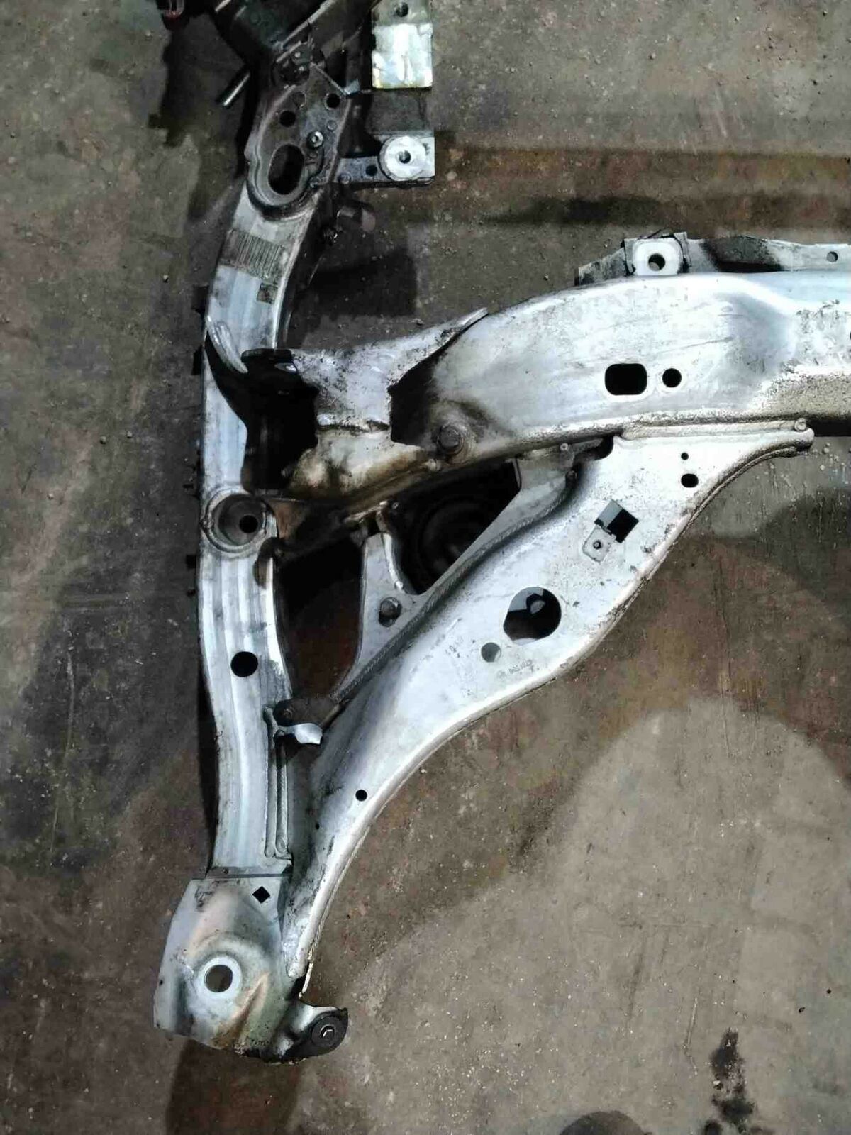 Undercarriage Crossmember BMW 550I 11 12 13 14 15 16