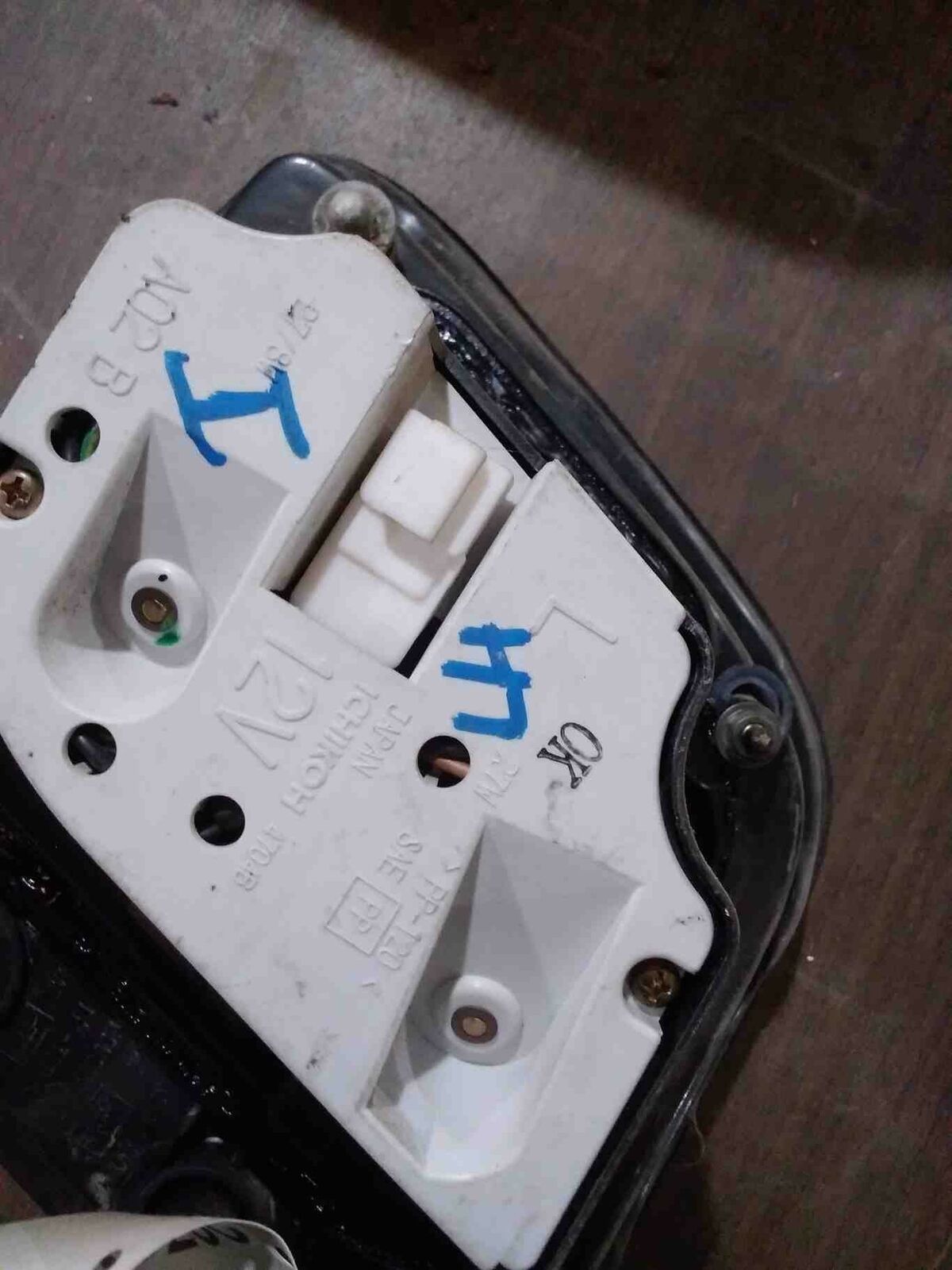 Tail Light Assembly NISSAN MAXIMA Left 95 96