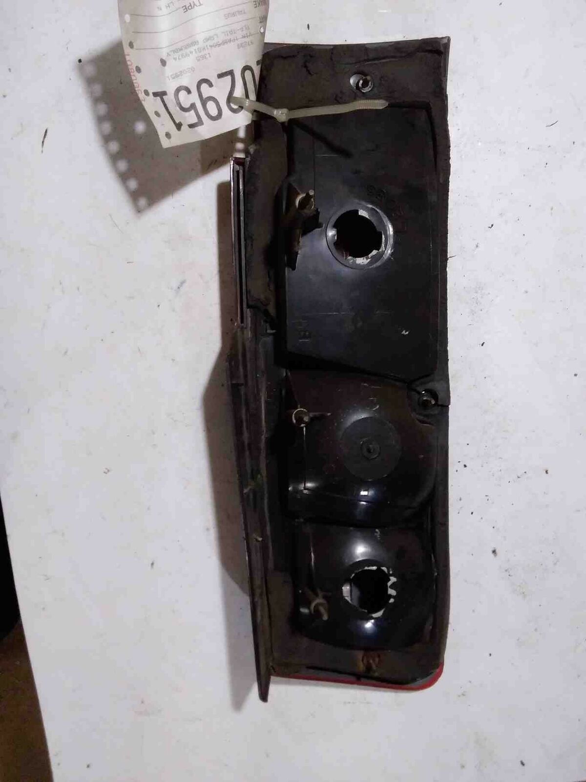 Tail Light Assembly FORD TAURUS Left 89 90 91