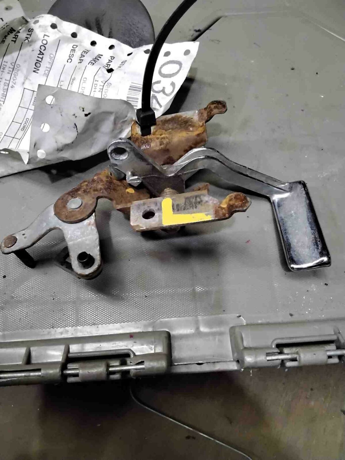 Inside Door Handle OLDS EIGHTY-EIGHT 88 90