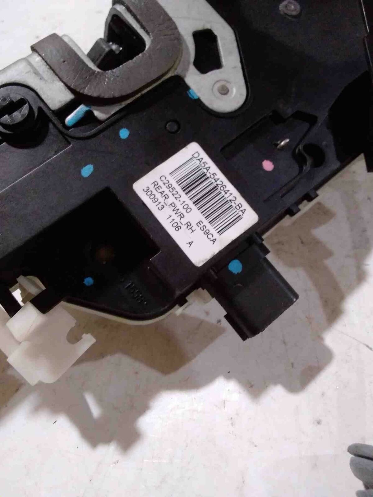 Rear Door Latch FORD TAURUS Right 14