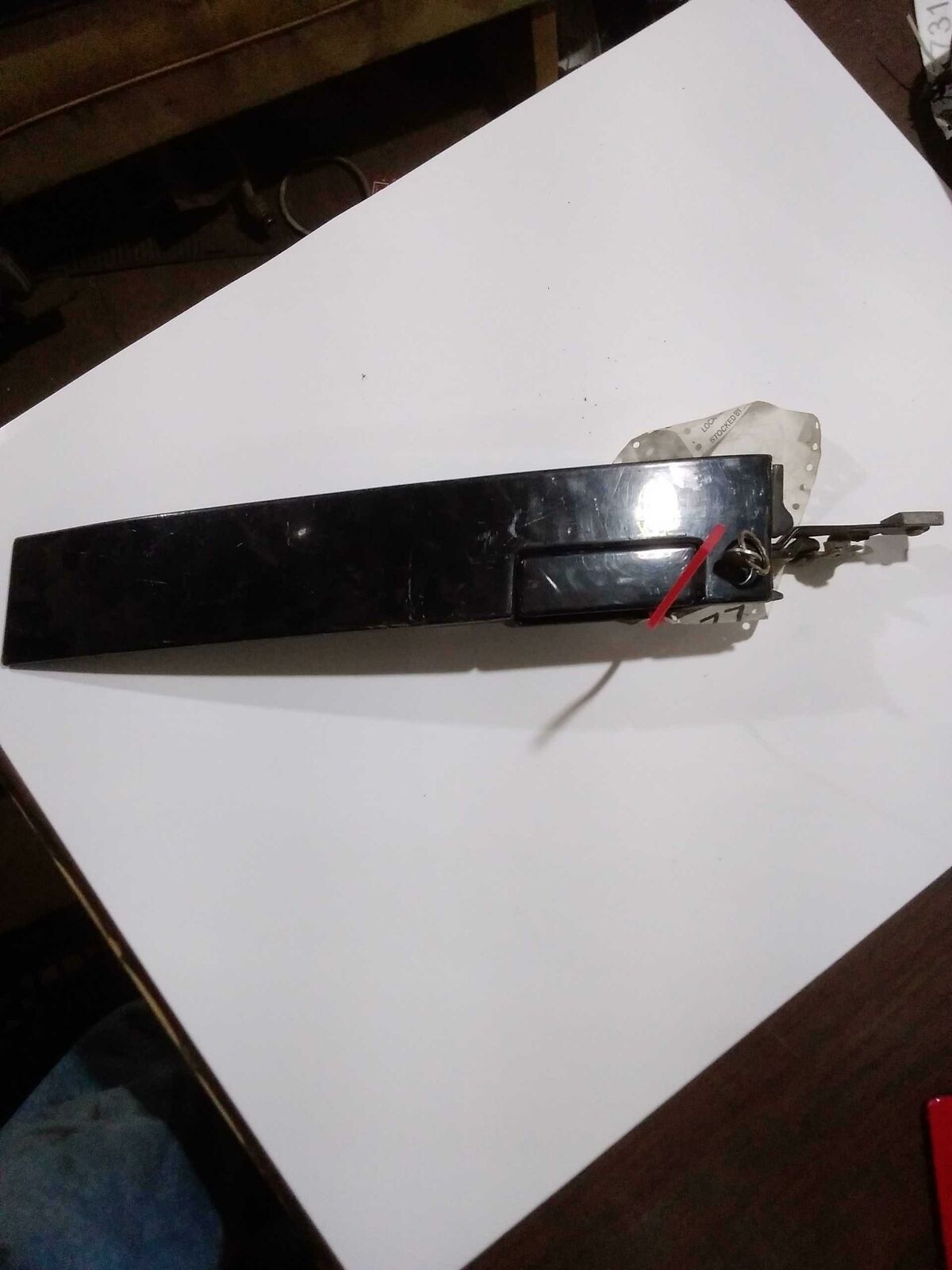 Outer Door Handle CHEVY BERETTA Right 88