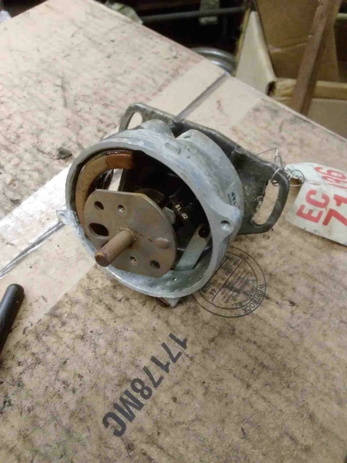 Distributor FORD ESCORT 83