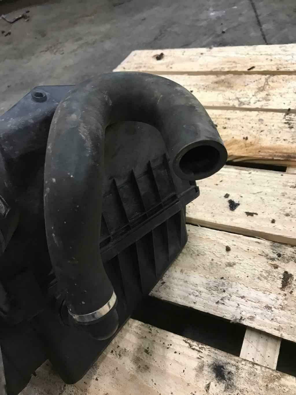 Air Cleaner BMW X5 01