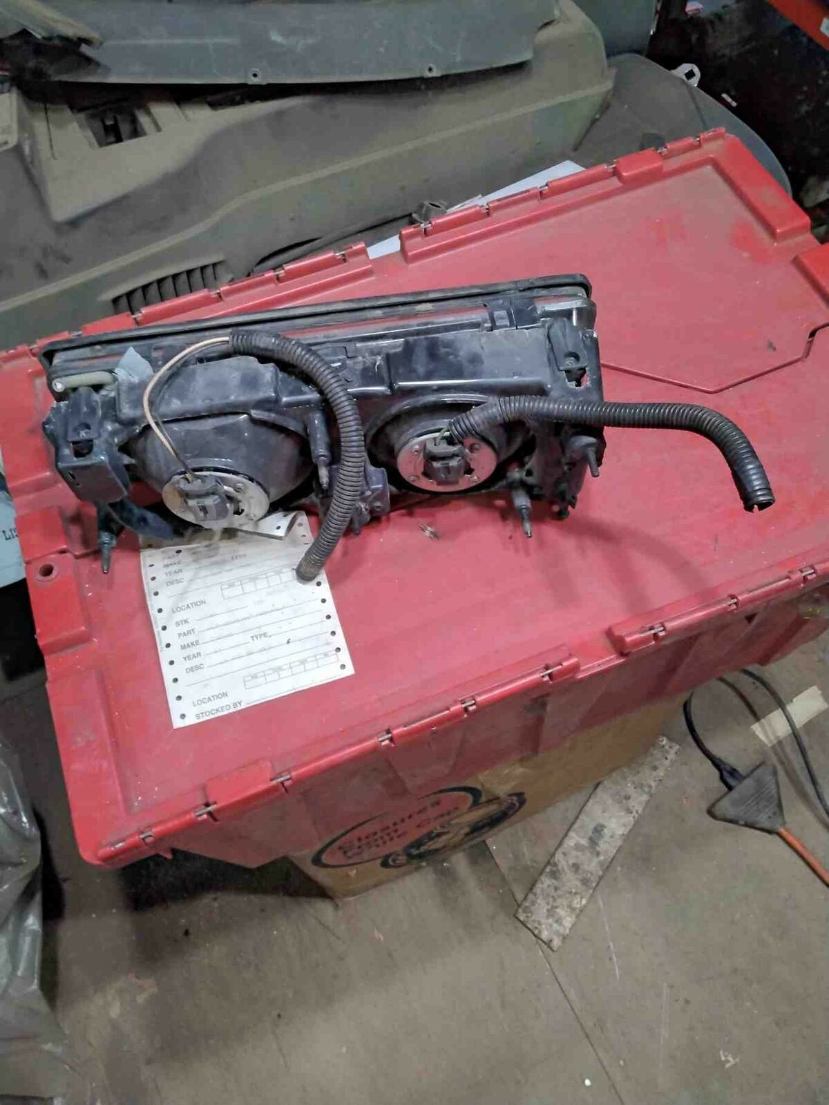 Headlamp Assembly CHEVROLET (FULL SIZE) Right 87