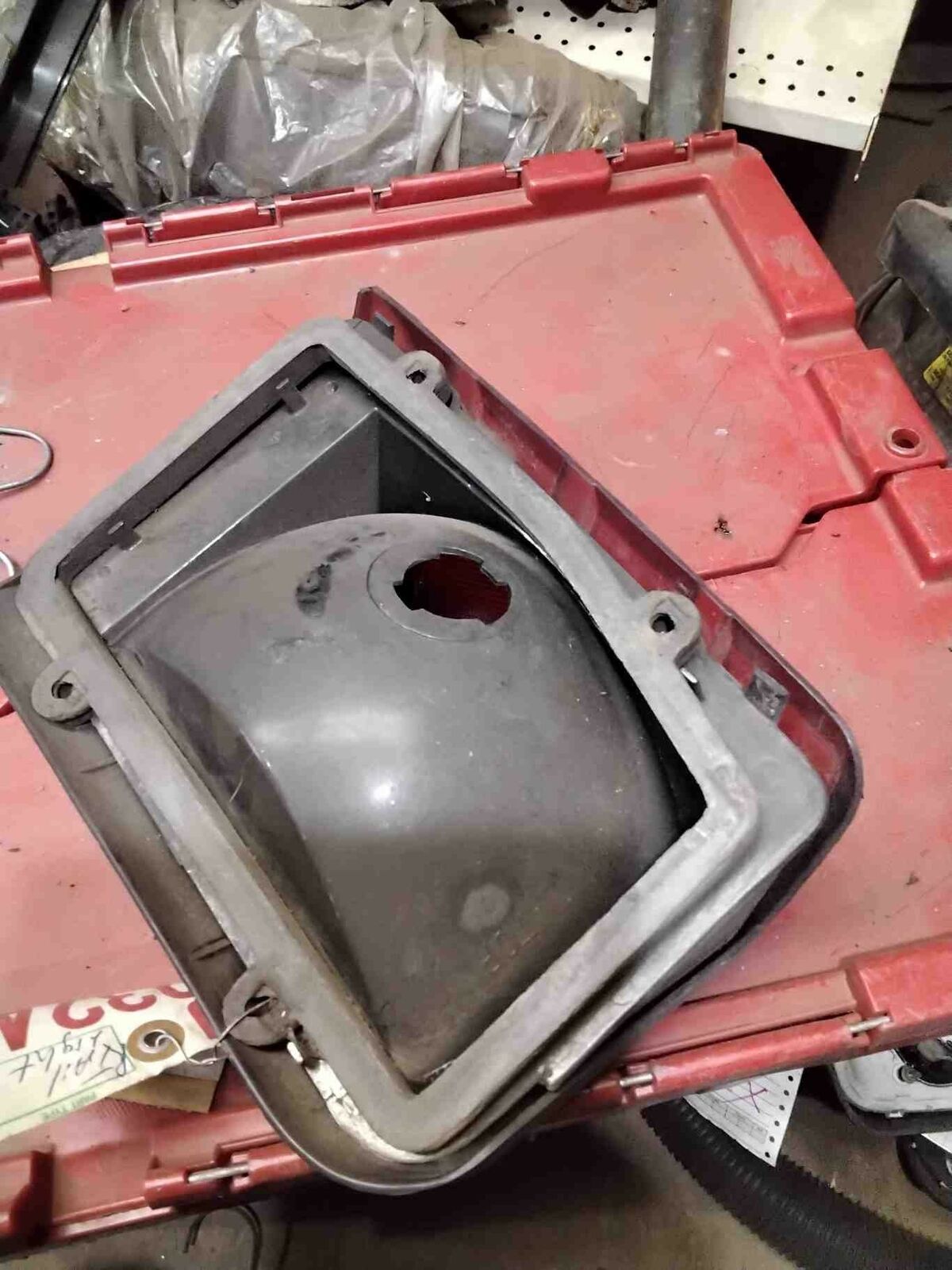 Tail Light Assembly FORD ESCORT Right 81 82 83 84 85 86 87 88 89 90