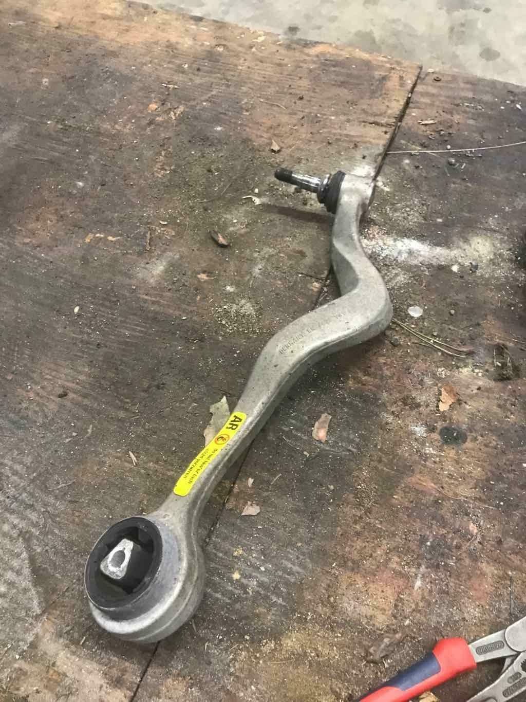 Lower Control Arm Front BMW M5 Right 06 07 08 09 10